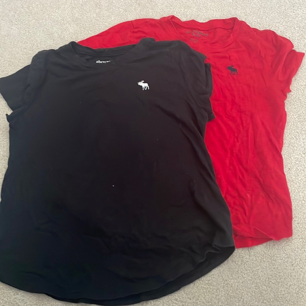 2 PACK abercrombie kids. red and black short-sleeve tops. size 11/12 with logo!